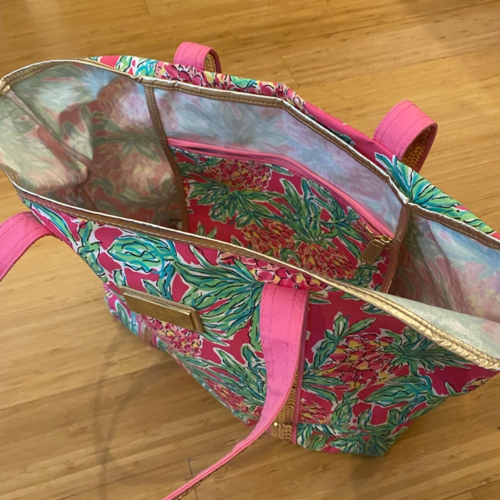 Lilly Pulitzer Spike the Punch Sequin Tote - Picture 3 of 9